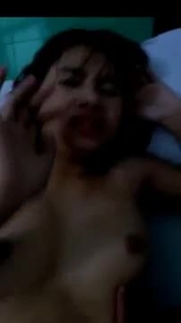 Cô chủ net bị game thủ hiếp dâm tập thể trong hầm tối rung – clipsexvn