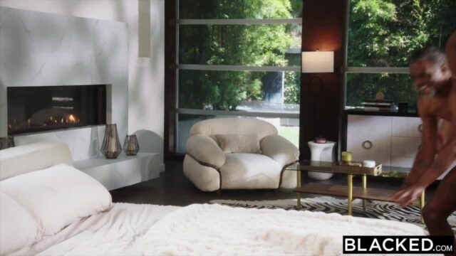 Thầy giáo liếm lồn non học sinh cấp 3 rồi nắc đít rung giường